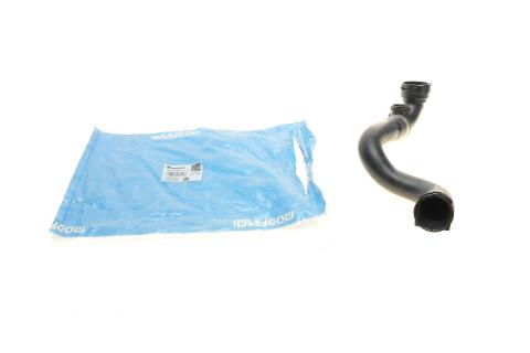 Патрубок системи охолодження BMW X5 (E53) 3.0i 00-06
