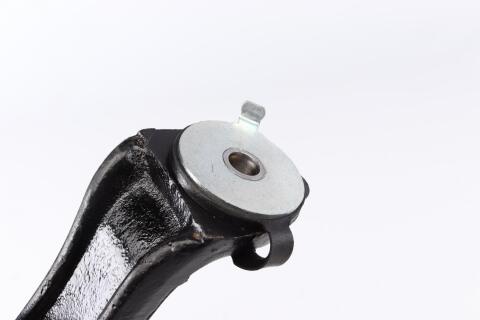 Кронштейн балки (передньої/L) Renault Laguna II 1.6-3.0/1.9dCi-2.2dCi 01- Кронштейн балки (передньої/L) Renault Laguna II 1.6-3.0/1.9dCi-2.2dCi 01-