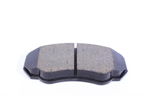 Колодки тормозные (передние) Citroen Jumper/Fiat Ducato/Peugeot Boxer 94-R15 (с датчиком) (Brembo)