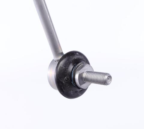 Тяга стабилизатора (переднего) (R) BMW X3 (E83) 2.0-3..0/2.0-3.0d 03-11