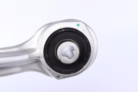 Важіль підвіски (передній) (L) MB E-class 09-