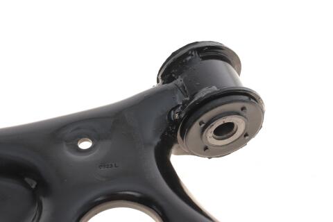 VW Важіль передній лівий (без шарикопідшипника) Audi A3, Golf V, VI, Caddy III, Touran, Skoda 03-