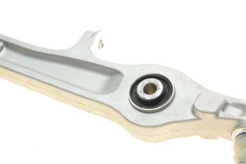 Важіль підвіски (передній/знизу/спереду) Audi A6 04-11