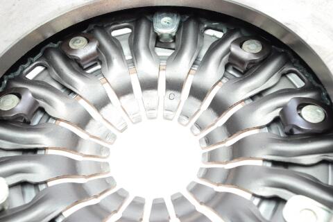 Комплект зчеплення Citroen C4/Peugeot 308 1.6 HDi/BlueHDi 13- (d=242mm) (+вижимний) Комплект зчеплення Citroen C4/Peugeot 308 1.6 HDi/BlueHDi 13- (d=242mm) (+вижимний)