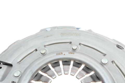 Комплект зчеплення Citroen C4/Peugeot 308 1.6 HDi/BlueHDi 13- (d=242mm) (+вижимний) Комплект зчеплення Citroen C4/Peugeot 308 1.6 HDi/BlueHDi 13- (d=242mm) (+вижимний)