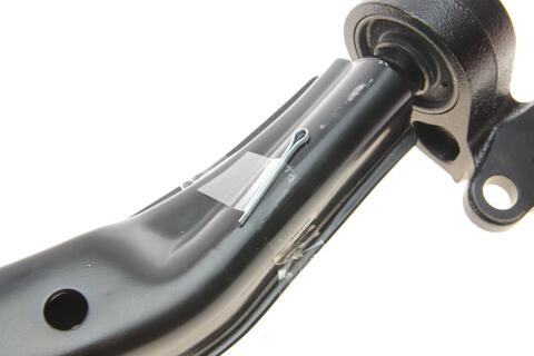 Важіль підвіски (передній/знизу) (R) Nissan Almera 00-06 Важіль підвіски (передній/знизу) (R) Nissan Almera 00-06