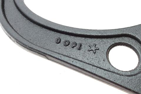 Рычаг подвески (передний/сверху) (R) Chrysler 300C 04-12 Рычаг подвески (передний/сверху) (R) Chrysler 300C 04-12