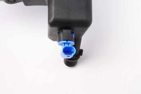 Бачок розширювальний BMW 3 (E90/91/92)/X1 (E84) 04-15