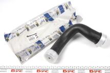 Патрубок інтеркулера VW T5 2.5TDI 03-09 Патрубок інтеркулера VW T5 2.5TDI 03-09