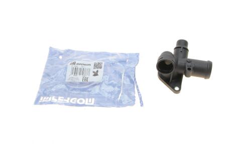 Фланець системи охолодження Audi A6/VW Passat 2.0 00-08 Фланець системи охолодження Audi A6/VW Passat 2.0 00-08