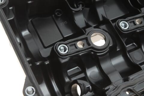 Кришка клапанів BMW 5 (F10)/3 (E90/F30) 3.0D 07- (N57) D30