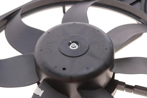 Вентилятори радіатора (електричні) VW Caddy/Audi A1/A3/Skoda Octavia/Superb 1.2-3.6 03-  (OE VAG)