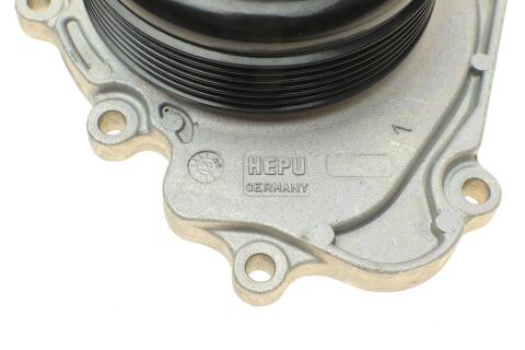 Помпа води MB C-class (W204/S204)/E-class (W212)/Vito (W447) (OM651) 08-