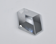 Монограма знак "RENAULT" решітки радіатора Renault Trafic II 01->06 / Renault Master III 10->14 Монограма знак "RENAULT" решітки радіатора Renault Trafic II 01->06 / Renault Master III 10->14