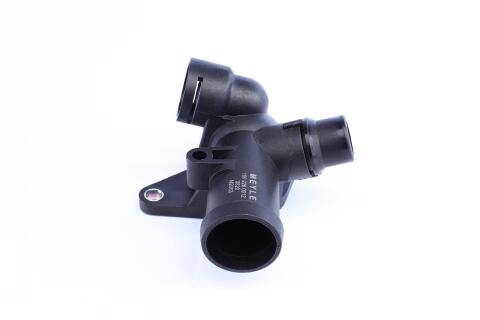 Фланец системы охлаждения Audi A4 1.8 00-09 Фланец системы охлаждения Audi A4 1.8 00-09