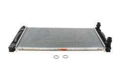 Радиатор охлаждения Audi A6/VW Passat 1.6-2.3 97-05 Радиатор охлаждения Audi A6/VW Passat 1.6-2.3 97-05