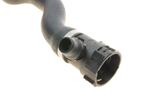 Патрубок радіатора BMW 5 (F10) 10-16 Патрубок радіатора BMW 5 (F10) 10-16