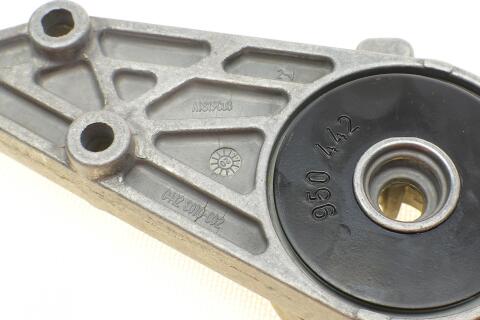Натяжник ременя генератора Audi A4/A6/Skoda Superb/VW Passat 1.8 94-08 (73-21.3mm) Натяжник ременя генератора Audi A4/A6/Skoda Superb/VW Passat 1.8 94-08 (73-21.3mm)