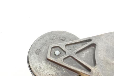 Натяжник ременя генератора Audi A4/A6/Skoda Superb/VW Passat 1.8 94-08 (73-21.3mm) Натяжник ременя генератора Audi A4/A6/Skoda Superb/VW Passat 1.8 94-08 (73-21.3mm)