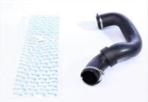 Патрубок інтеркулера (верхній) VW T5/T6 2.0D 09- Патрубок інтеркулера (верхній) VW T5/T6 2.0D 09-