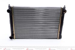 Радіатор охолодження VW Passat 1.6 88-91 (317,4x430x20)