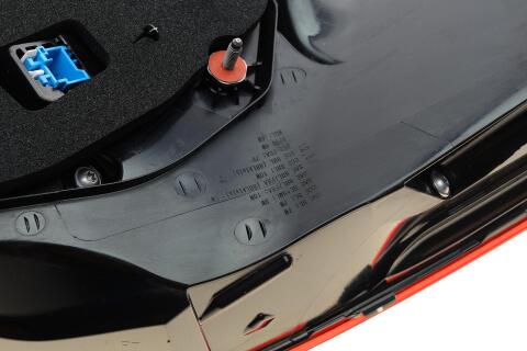 Фонарь задний MB C-class (W205) 14-(R)