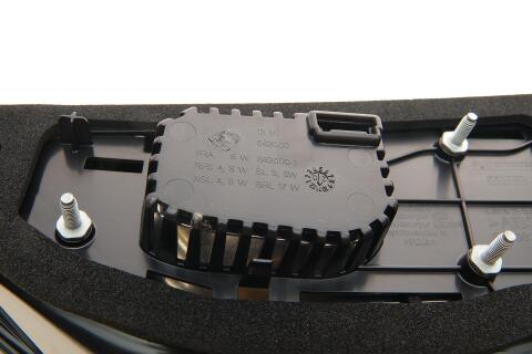 Ліхтар задній BMW 5 (G31) 17-20 (L) Ліхтар задній BMW 5 (G31) 17-20 (L)