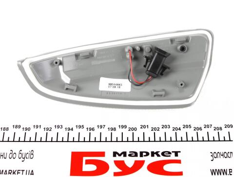 Повторитель поворота на зеркало MB C-class (W204/S204) 07-11(R)