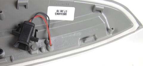 Повторитель поворота на зеркало MB C-class (W204/S204) 07-11(R)