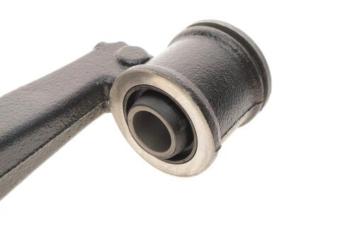 Рычаг подвески (передний/снизу) (R) Renault Master II/Opel Movano 98-