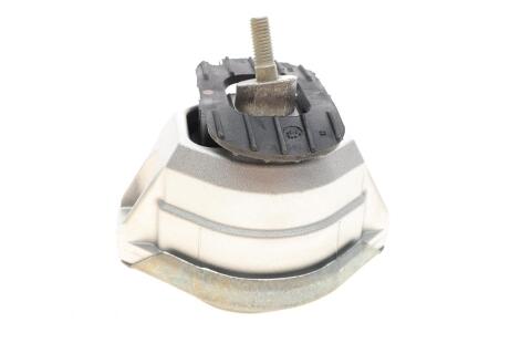 Подушка двигуна (R) BMW 5 (E60/E61/E63)/6 (E64) 2.2/2.5/3.0 01-10 Подушка двигуна (R) BMW 5 (E60/E61/E63)/6 (E64) 2.2/2.5/3.0 01-10