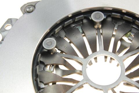 Комплект зчеплення Citroen C3/C4/Peugeot 207/208/308 1.6 HDi 07- (d=240mm) Комплект зчеплення Citroen C3/C4/Peugeot 207/208/308 1.6 HDi 07- (d=240mm)