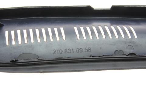 Дефлектор обогревателя (боковой/L) MB E-class (W210) 95-02