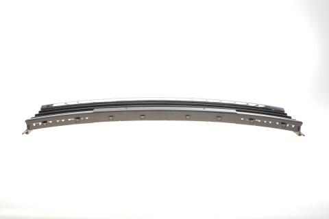 Решетка радиатора VW Passat 1.4-2.0TDI 10-14 Решетка радиатора VW Passat 1.4-2.0TDI 10-14
