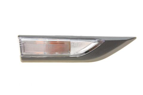 Повторювач повороту на крило VW Caddy IV 16-20 (R) Повторювач повороту на крило VW Caddy IV 16-20 (R)