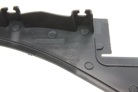 Накладка петлі капота Renault Master 10- (R) Накладка петлі капота Renault Master 10- (R)