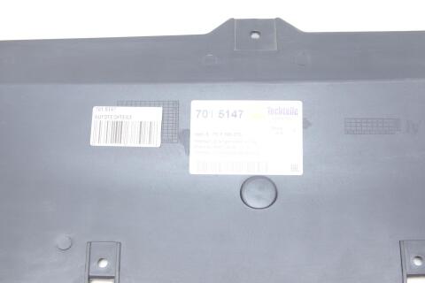 Накладка бампера (переднього) BMW 5 (F10) 10-17 Накладка бампера (переднього) BMW 5 (F10) 10-17