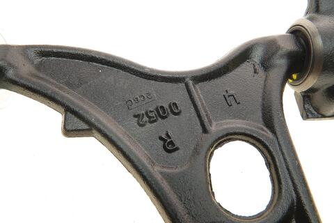 Важіль підвіски (передній/знизу) (R) Citroen C8/Peugeot 807 02-