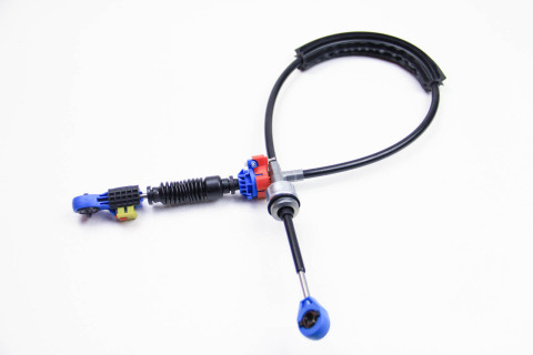 Трос кулисы Megane II 02 - Пр. (6 ст. КПП) (1053/746)