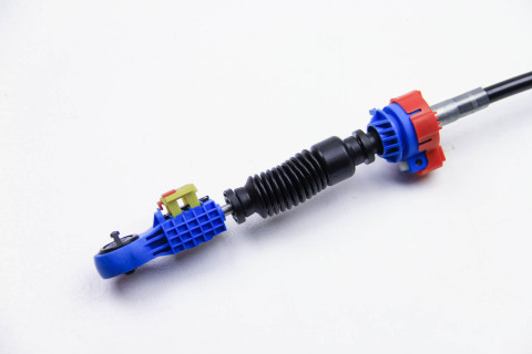 Трос кулисы Megane II 02 - Пр. (6 ст. КПП) (1053/746)