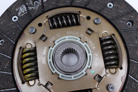 Комплект зчеплення Daewoo Nexia 1.5 95-97 (d=203mm) (+вижимний) z=24
