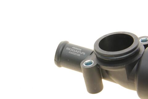 Фланець системи охолодження VW T4 2.8 VR6 95-00