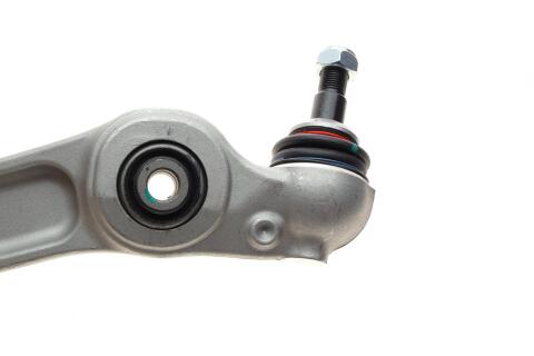 Рычаг подвески (передний/снизу/сзади) (L) BMW 5 (F10/F11)/6 (F12/F13) 2.0-4.4 09- Рычаг подвески (передний/снизу/сзади) (L) BMW 5 (F10/F11)/6 (F12/F13) 2.0-4.4 09-