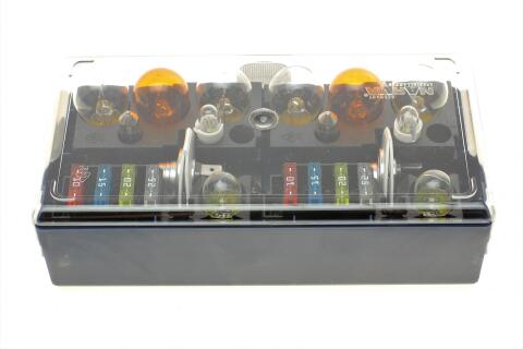 Комплект лампочок H7 24V PX26d (H7,C10W , R10W , W5W (T10) , P21W (S25)) (14 шт) Комплект лампочок H7 24V PX26d (H7,C10W , R10W , W5W (T10) , P21W (S25)) (14 шт)