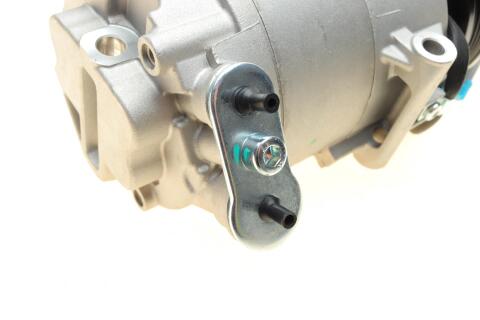 Компресор кондиціонера Opel Astra 1.6/1.8 16V 98-05 Компресор кондиціонера Opel Astra 1.6/1.8 16V 98-05