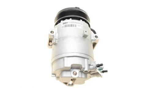 Компресор кондиціонера Opel Astra 1.6/1.8 16V 98-05 Компресор кондиціонера Opel Astra 1.6/1.8 16V 98-05