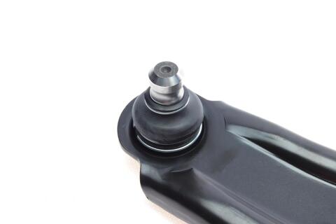 Важіль підвіски (передній) (R) Renault Clio III/Modus 04-