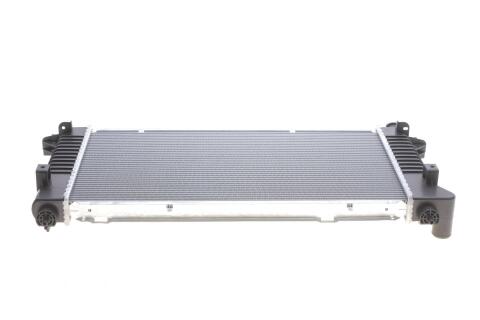 Радиатор охлаждения Chrysler Voyager/Caravan 2.4 95-01