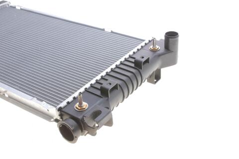 Радиатор охлаждения Chrysler Voyager/Caravan 2.4 95-01