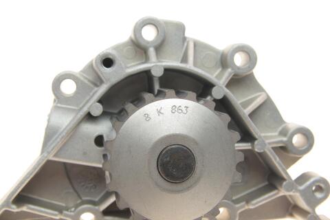 Помпа води Citroen C4/Peugeot 307 1.8/2.0 16V 05-13/Peugeot 406/407/607/807 2.2 00- (20z)(B/B)(8лоп)